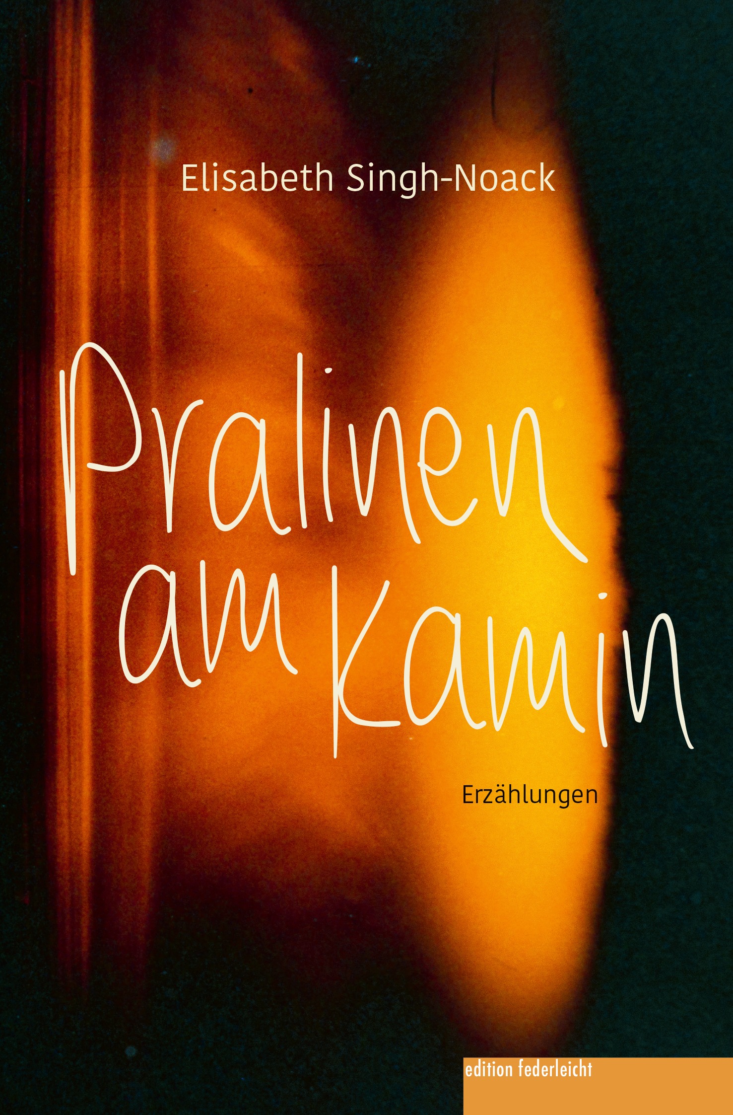 Elisabeth Singh-Noack liest aus "Pralinen am Kamin" in der Leseecke Ludwigshafen